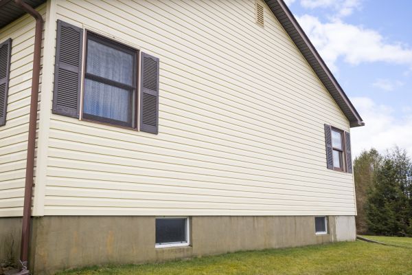 Cost of Dutch Lap Siding Repair in Barrington